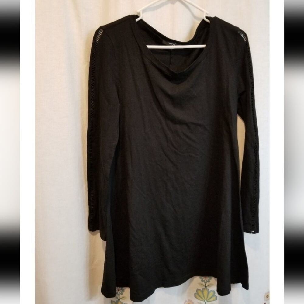Very J Black Cotton Long Sleeve Tunic Top Crochet Sleeve Detail VD31233 M
